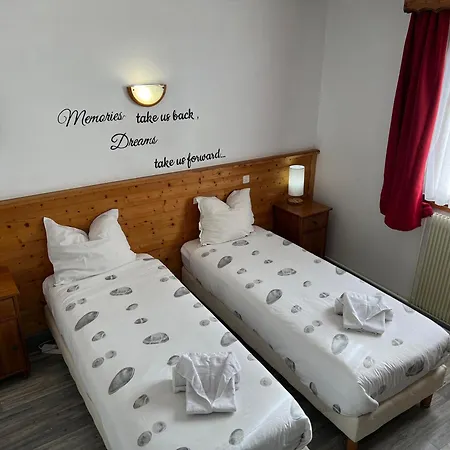 Hotel La Foret De Maronne La Garde (Isere)