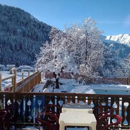 La Foret De Maronne Hotel La Garde (Isere)