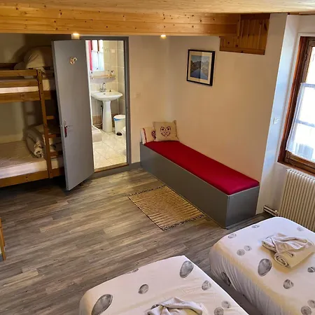 Hotell La Foret De Maronne La Garde (Isere)