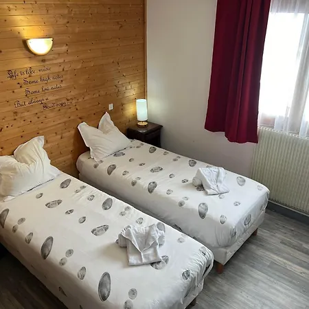 La Foret De Maronne Hotell *