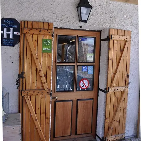 Hotell La Foret De Maronne La Garde (Isere)